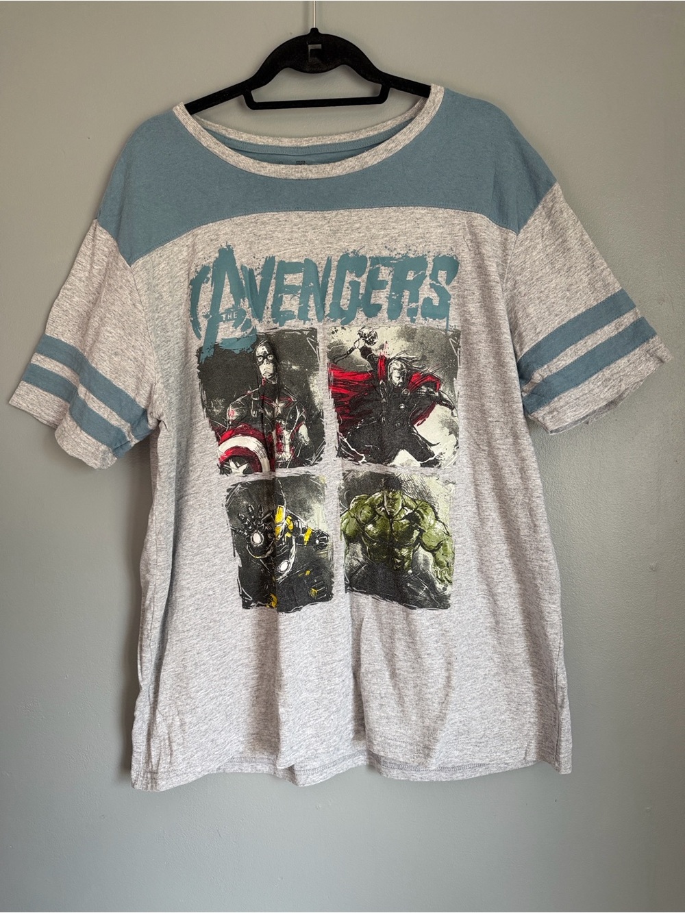Marvel Avengers Graphic Tee Shirt Gray Blue Varsity Stripe Sleeve XXL